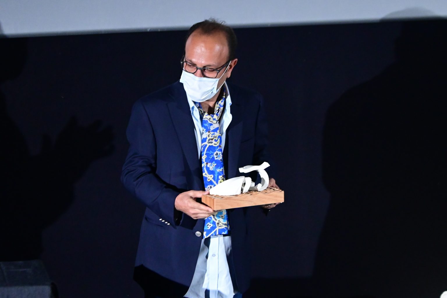 اصغر فرهادی جایزه افتخاری جشنواره لاس پالماس اسپانیا را دریافت کرد