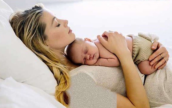 «امبر هرد» خبر تولد اولین فرزندش را داد!