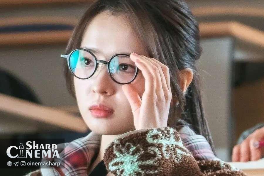 هوانگ بو رئوم بیول در نقش دانشجوی مهندسی در سریال «LOVE.exe»