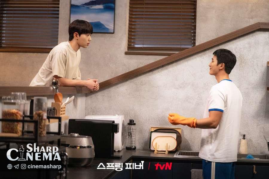 آن بو هیون و جو جون یونگ در نقش عمو و برادرزاده در تب بهار