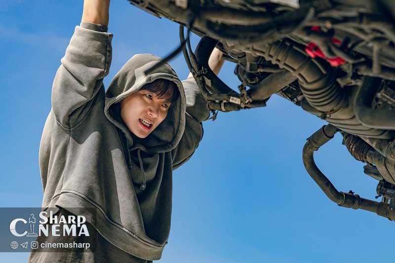 لی جونهو در «کاشرو» بین پول و نجات جهان مردد است