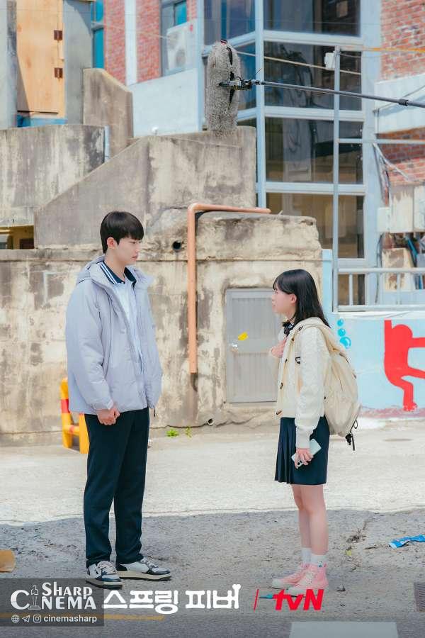 رقابت عاشقانه جو جون یونگ و لی جه این در سریال Spring Fever