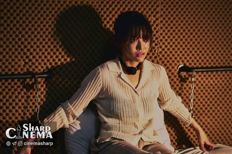 تصاویر جدید فیلم Sister، گروگان‌گیری مرگبار چا جو یونگ به‌دست خواهری ناتنی و نقشه‌ای پیچیده برای بقا را در یک تریلر نفس‌گیر نشان می‌دهد.