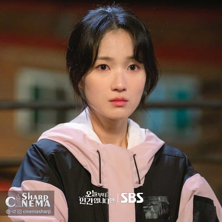 بازدیدکننده مرموز شبانه در سریال No Tail To Tell