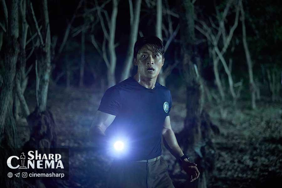 خواهر و برادر در وحشت فیلم Whispering Water