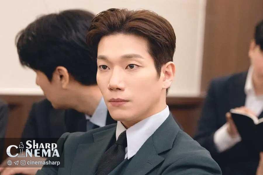 کیم کیونگ نام در نقش مدیرعامل بیرحم سریال Phantom Lawyer