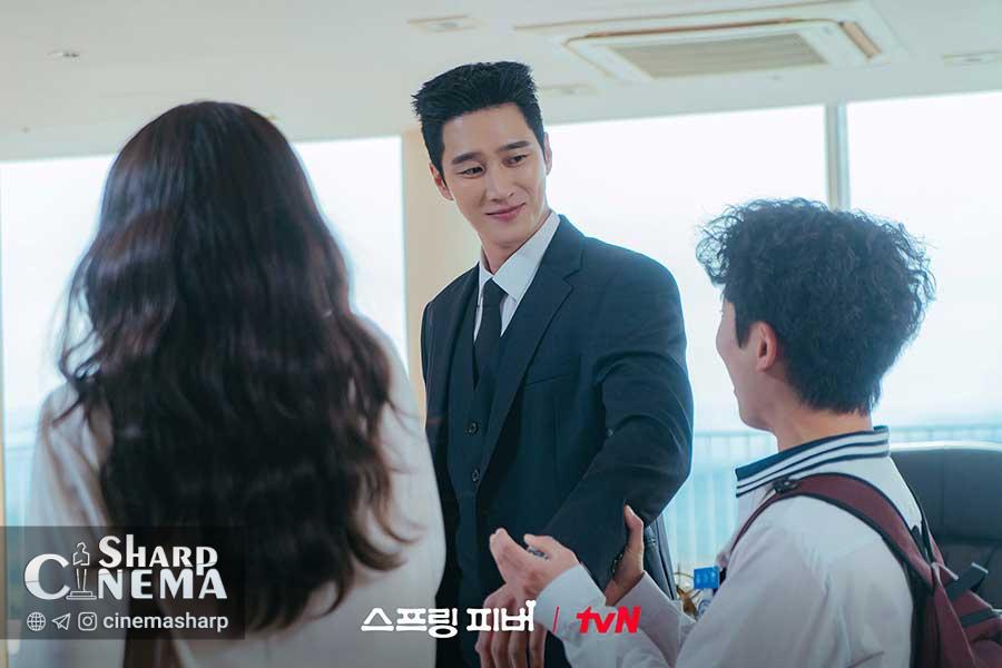 بازدید لی جو بین از شرکت آن بو هیون در سریال تب بهاری