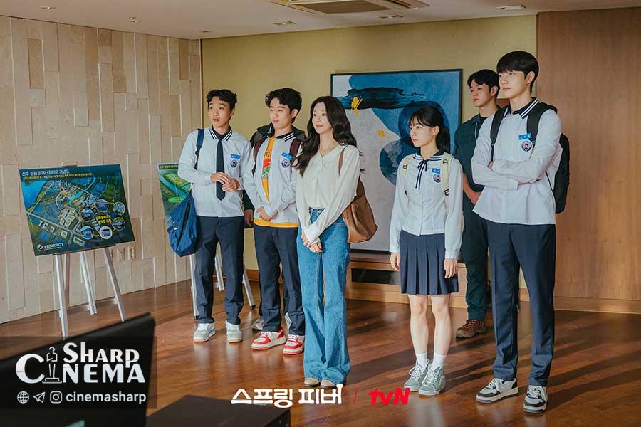 بازدید لی جو بین از شرکت آن بو هیون در سریال تب بهاری