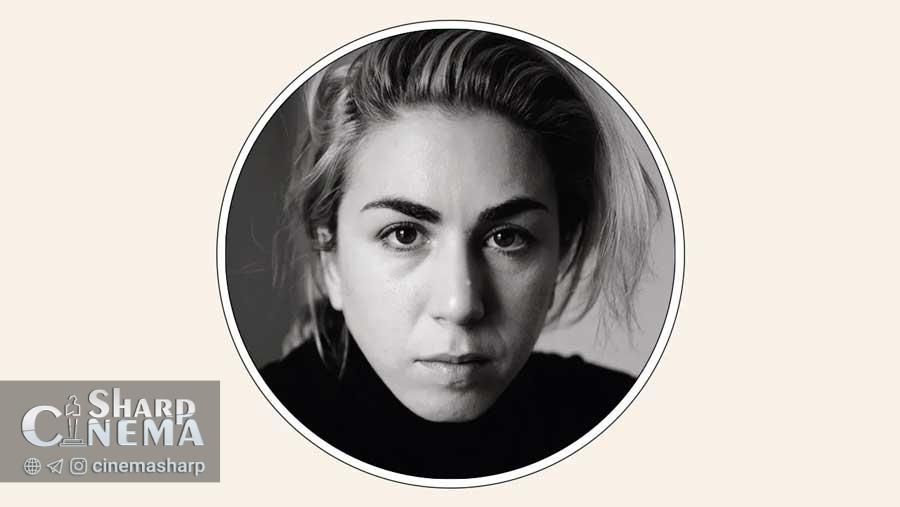 نیکی برن، کارگردان مجموعه جولیا ، با آندرگراند قرارداد بست